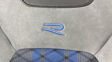 2025 Volkswagen 2.0 TSI R DSG 4Motion Euro 6 5-door (Black) - Image: 36