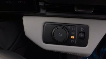 2026 Ford Standard Range 43kWh Select Auto 5-door (Blue) - Image: 17