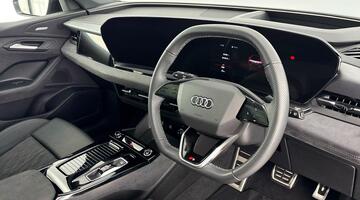 2025 Audi 100kWh Performance Edition 1 Auto 5-door (Black) - Image: 6