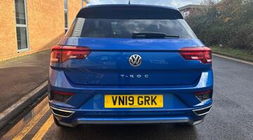 2019 Volkswagen TDI R-Line Euro 6 5-door (Blue) - Image: 20
