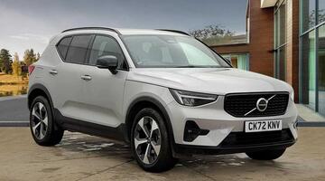 2022 Volvo 2.0 B4 MHEV Plus DCT Auto Euro 6 5-door (Silver) - Image: 1