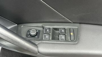 2022 Volkswagen TSI R-Line DSG Euro 6 5-door (Grey) - Image: 23