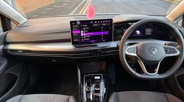 2025 Volkswagen TSI eHybrid 19.7kWh Style DSG Euro 6 5-door (Black) - Image: 8