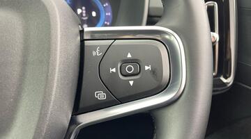 2025 Volvo 2.0 B4 MHEV Plus DCT Auto Euro 6 5-door (Blue) - Image: 19