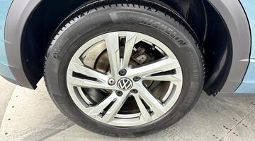 2022 Volkswagen TSI R-Line DSG Euro 6 5-door (Blue) - Image: 26