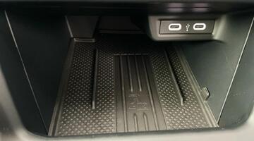 2025 Volkswagen 1.0 TSI Match Euro 6 5-door (Grey) - Image: 7