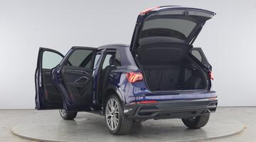 2025 Audi TFSI CoD 35 Black Edition S Tronic Euro 6 5-door (Blue) - Image: 11