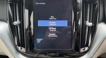 2017 Volvo 2.0 D4 Momentum Auto Euro 6 5-door (Black) - Image: 43