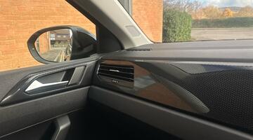 2024 Volkswagen 1.0 TSI Life DSG Euro 6 5-door (Black) - Image: 50