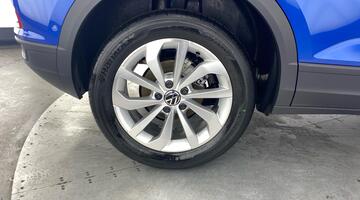 2025 Volkswagen TSI Match DSG Euro 6 5-door (Blue) - Image: 26