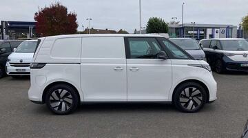 2025 Volkswagen Pro 79kWh Commerce Plus Auto 5-door (White) - Image: 4