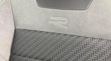 2025 Volkswagen TSI R-Line DSG 2WD Euro 6 2-door (Blue) - Image: 34