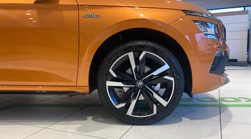 2025 Škoda 1.0 TSI Monte Carlo Edition Euro 6 5-door (Orange) - Image: 6