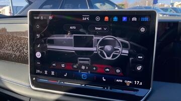 2025 Volkswagen ETSI MHEV R-Line DSG Euro 6 5-door (Grey) - Image: 16