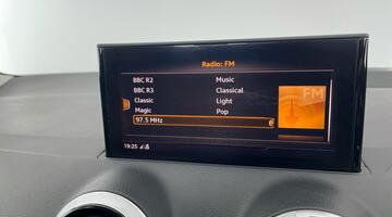 2022 Audi TFSI CoD 35 Sport S Tronic Euro 6 5-door (Red) - Image: 26