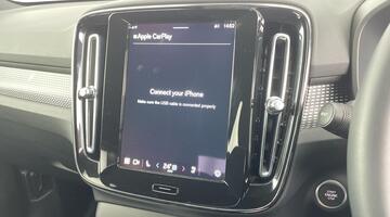 2025 Volvo 2.0 B4 MHEV Plus DCT Auto Euro 6 5-door (Blue) - Image: 30