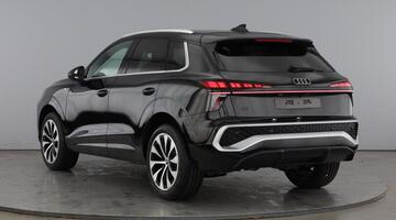 2025 Audi SUV S line TFSI 150 PS S tronic (Black) - Image: 3