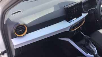 2024 SEAT 1.0 TSI SE Technology DSG Euro 6 5-door (White) - Image: 41