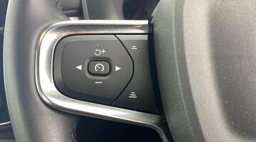 2023 Volvo 2.0 B3 MHEV Plus DCT Auto Euro 6 5-door (Black) - Image: 24