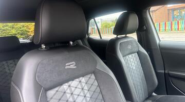 2025 Volkswagen TSI EVO R-Line DSG Euro 6 5-door (Silver) - Image: 38