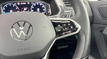 2023 Volkswagen TSI R-Line DSG Euro 6 5-door (Blue) - Image: 23