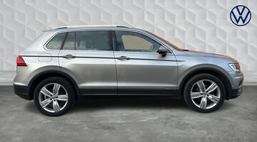 2020 Volkswagen 2.0 TDI Match 4Motion Euro 6 5-door (Grey) - Image: 4
