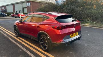 2024 CUPRA TSI V2 DSG Euro 6 5-door (Red) - Image: 11