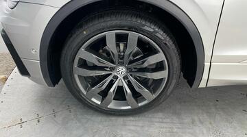 2019 Volkswagen 2.0 TDI R-Line Tech DSG 4Motion Euro 6 5-door (Grey) - Image: 47