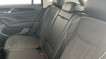 2025 Volkswagen TSI eHybrid 19.7kWh Elegance DSG Euro 6 5-door (Black) - Image: 35