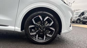 2023 Ford 1.0T EcoBoost MHEV ST-Line X Euro 6 5-door (White) - Image: 5