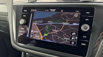 2023 Volkswagen 2.0 TDI R-Line DSG Euro 6 5-door (Grey) - Image: 27