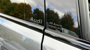 2025 Audi 100kWh Edition 1 Auto quattro 5-door (Grey) - Image: 14