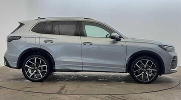 2025 Volkswagen TSI eHybrid 19.7kWh R-Line DSG Euro 6 5-door (Silver) - Image: 4