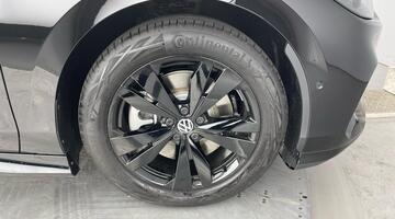 2025 Volkswagen Pro S 86kWh Match Plus Tourer Auto 5-door (Black) - Image: 5