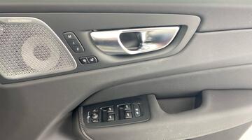 2025 Volvo 2.0 T8 18.8kWh Ultra Bright Auto Euro 6 5-door (Unlisted) - Image: 19