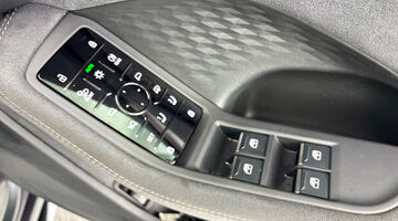 2025 Audi 2.0 TFSI Edition 1 Saloon S Tronic Euro 6 5-door (Grey) - Image: 19