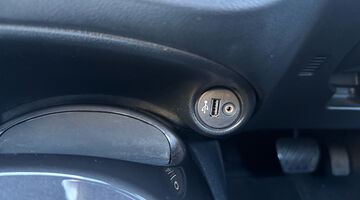 2019 Nissan Tekna XTRON Euro 6 5-door (Blue) - Image: 18