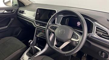 2022 Volkswagen 1.0 TSI Style Euro 6 5-door (White) - Image: 6