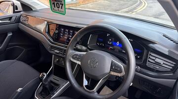 2024 Volkswagen 1.0 TSI Life Euro 6 5-door (Grey) - Image: 6