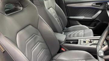 2025 CUPRA 2.0 TSI VZDSG 4-doorive Euro 6 5dr (Black) - Image: 10