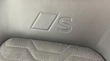 2025 Audi 100kWh Launch Edition Auto 5-door (Grey) - Image: 37