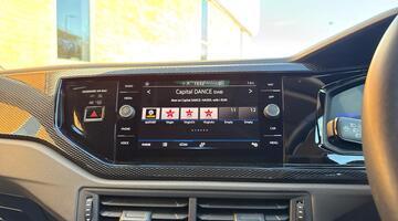 2023 Volkswagen 1.0 TSI Life Euro 6 5-door (Red) - Image: 49