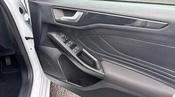 2024 Ford 1.0T EcoBoost MHEV ST-Line Euro 6 5-door (White) - Image: 27