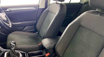 2022 Volkswagen 1.0 TSI Style Euro 6 5-door (White) - Image: 32