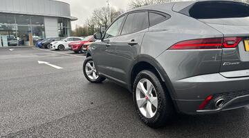 2019 Jaguar 2.0 D180 R-Dynamic S Auto Euro 6 5-door (Grey) - Image: 37