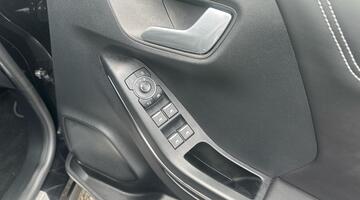 2022 Ford 1.0T EcoBoost MHEV ST-Line Vignale DCT Euro 6 5-door (Black) - Image: 10