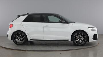 2025 Audi TFSI 35 Black Edition Sportback S Tronic Euro 6 5-door (White) - Image: 4