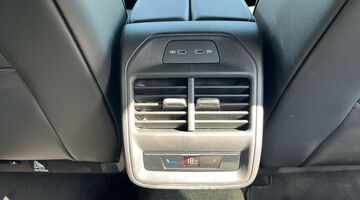 2025 Volkswagen ETSI MHEV R-Line DSG Euro 6 5-door (Black) - Image: 44