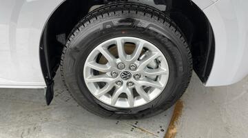 2025 Volkswagen T32 65kWh Commerce Pro Kombi Auto LWB 5-door (Grey) - Image: 5