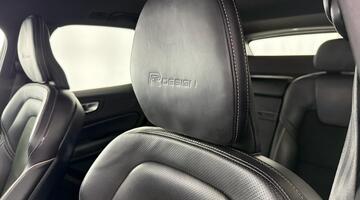 2019 Volvo 2.0 D4 R-Design Auto Euro 6 5-door (Black) - Image: 36